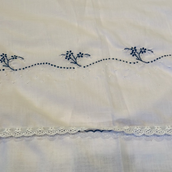 Vintage Toddler Sheet and Pillowcase - Picture 2 of 7